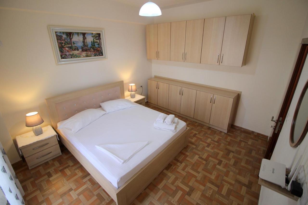 Doka Center Apartments ซารานเดอ ภายนอก รูปภาพ
