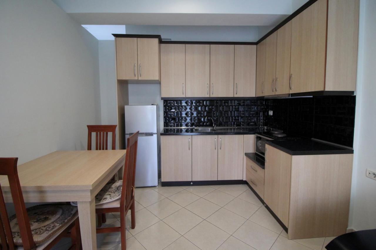 Doka Center Apartments ซารานเดอ ภายนอก รูปภาพ